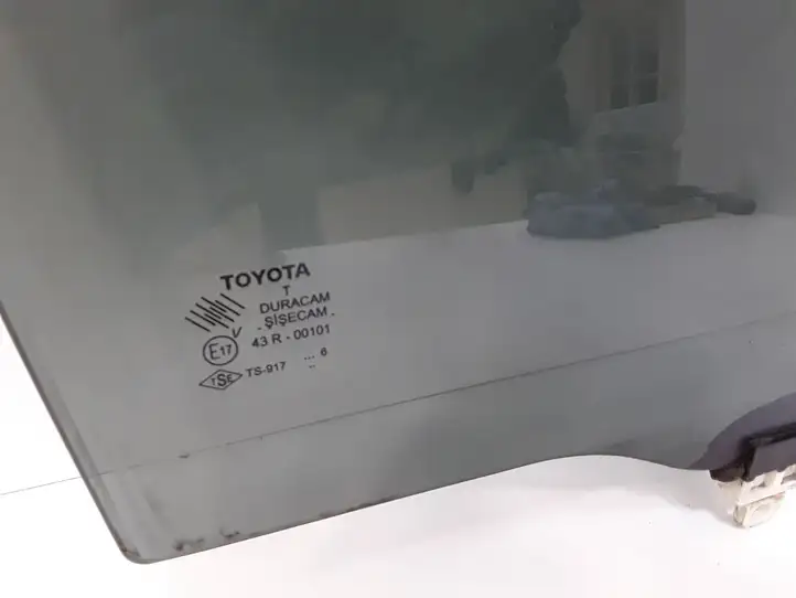 Toyota Corolla Verso AR10 (2004 - 2009) Стекло задней двери — фото 3