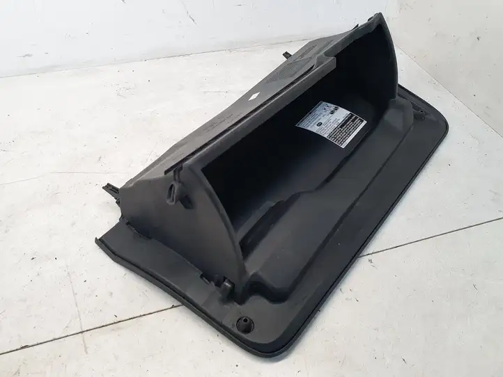 Toyota Yaris (2014 - 2019) 555500D151 Вещевой ящик — фото 3