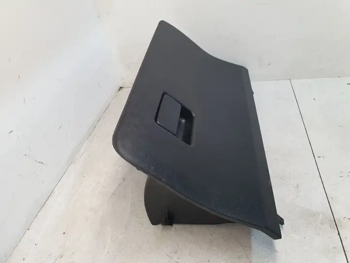Toyota Yaris (2014 - 2019) 555500D151 Вещевой ящик — фото 4