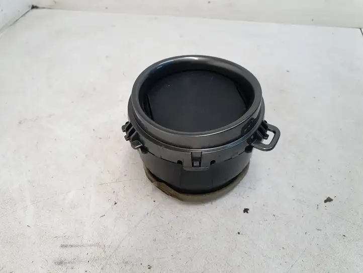 Toyota Yaris (2014 - 2019) 20477 Боковой воздушный дефлектор — фото 3
