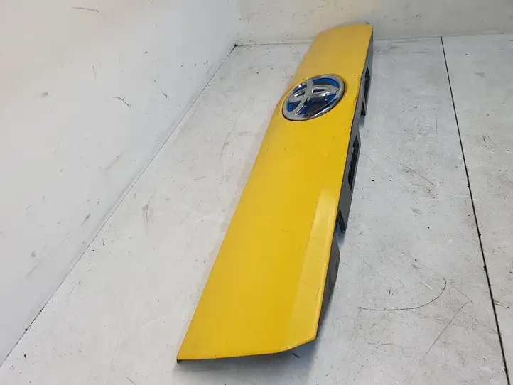 Toyota Prius+ (ZVW40) (2011 - 2018) 7680147140 Подсветка номера — фото 2