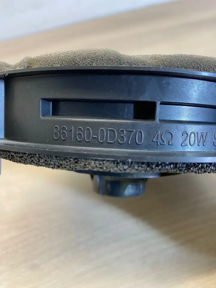 Toyota Yaris (2014 - 2019) 861600D370 Динамики задних дверей — фото 2