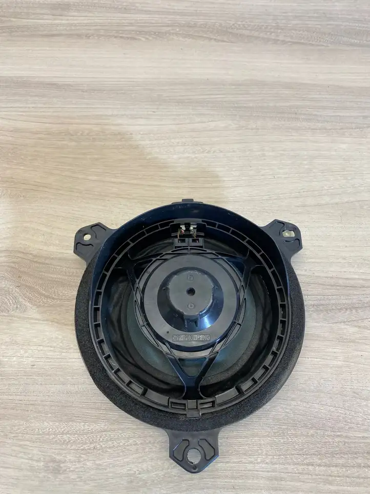 Toyota Yaris (2014 - 2019) 861600D370 Динамики задних дверей — фото 5