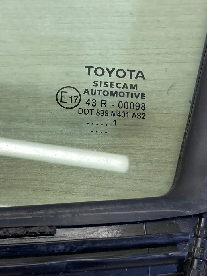 Volkswagen PASSAT B8 (2015 - ) 43R00098 Форточка двери — фото 2