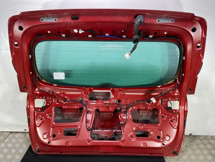 Kia Sportage (2016 - 2018) Крышка багажника — фото 6