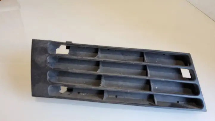 Audi A4 S4 B5 8D (1999 - 2001) 8D0807346AB Боковой воздушный дефлектор — фото 1
