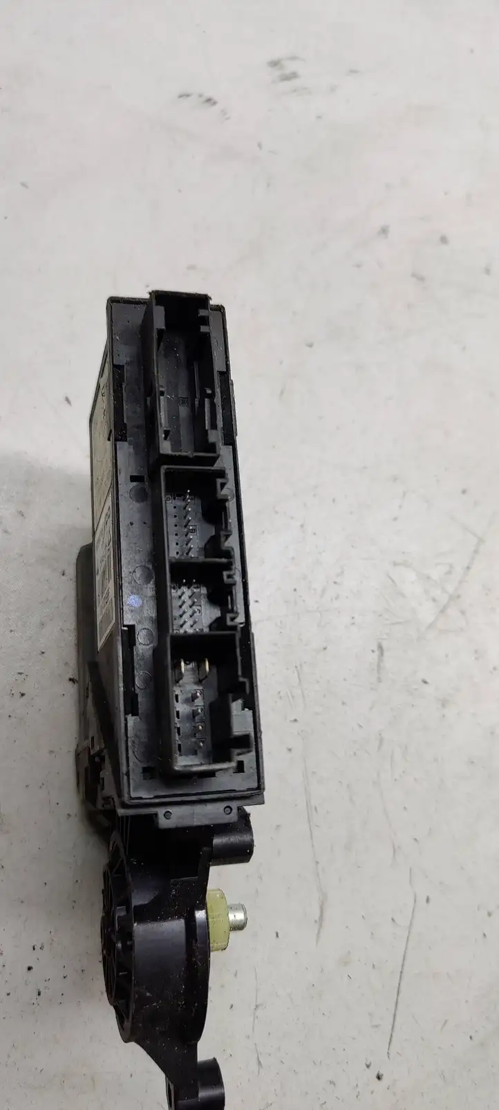 Audi A4 S4 B7 8E 8H (2004 - 2009) 8e0959802e Стеклоподъемник задней двери — фото 3