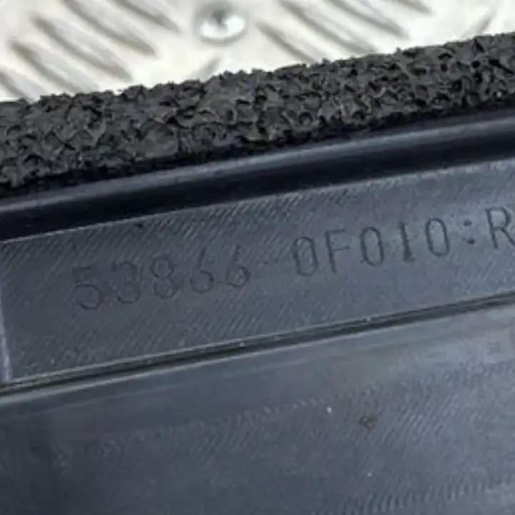 Toyota Corolla Verso AR10 (2004 - 2009) 05113114AB Накладка крыла — фото 3