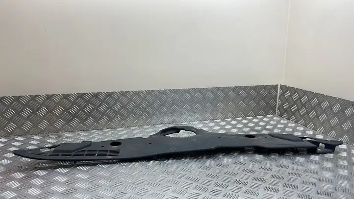 Toyota Corolla Verso AR10 (2004 - 2009) 532890F010 Облицовка радиатора — фото 1