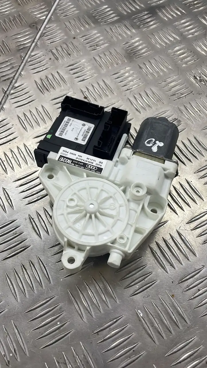 Audi A3/S3 8P (2004 - 2008) 8P4959802E Стеклоподъемник задней двери — фото 3