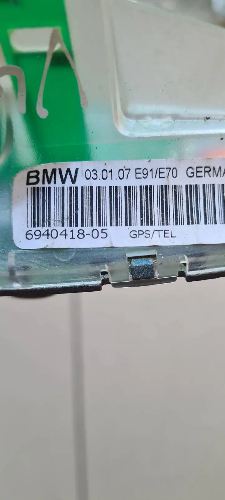 BMW X5 E70 (2006 - 2013) 6940418 GPS антенна — фото 1