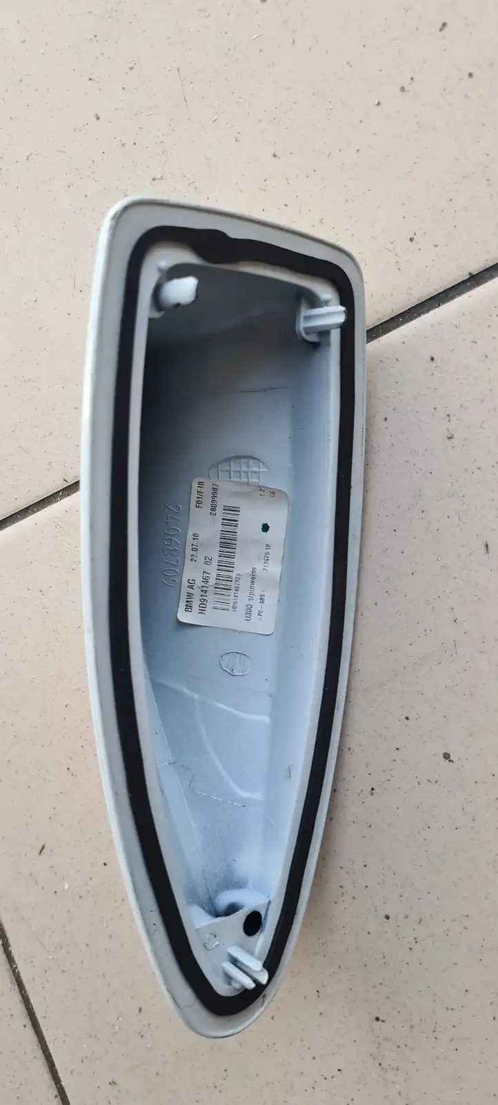 BMW 5 F10 F11 (2009 - 2016) 9141467 Крышка GPS-антенны — фото 3