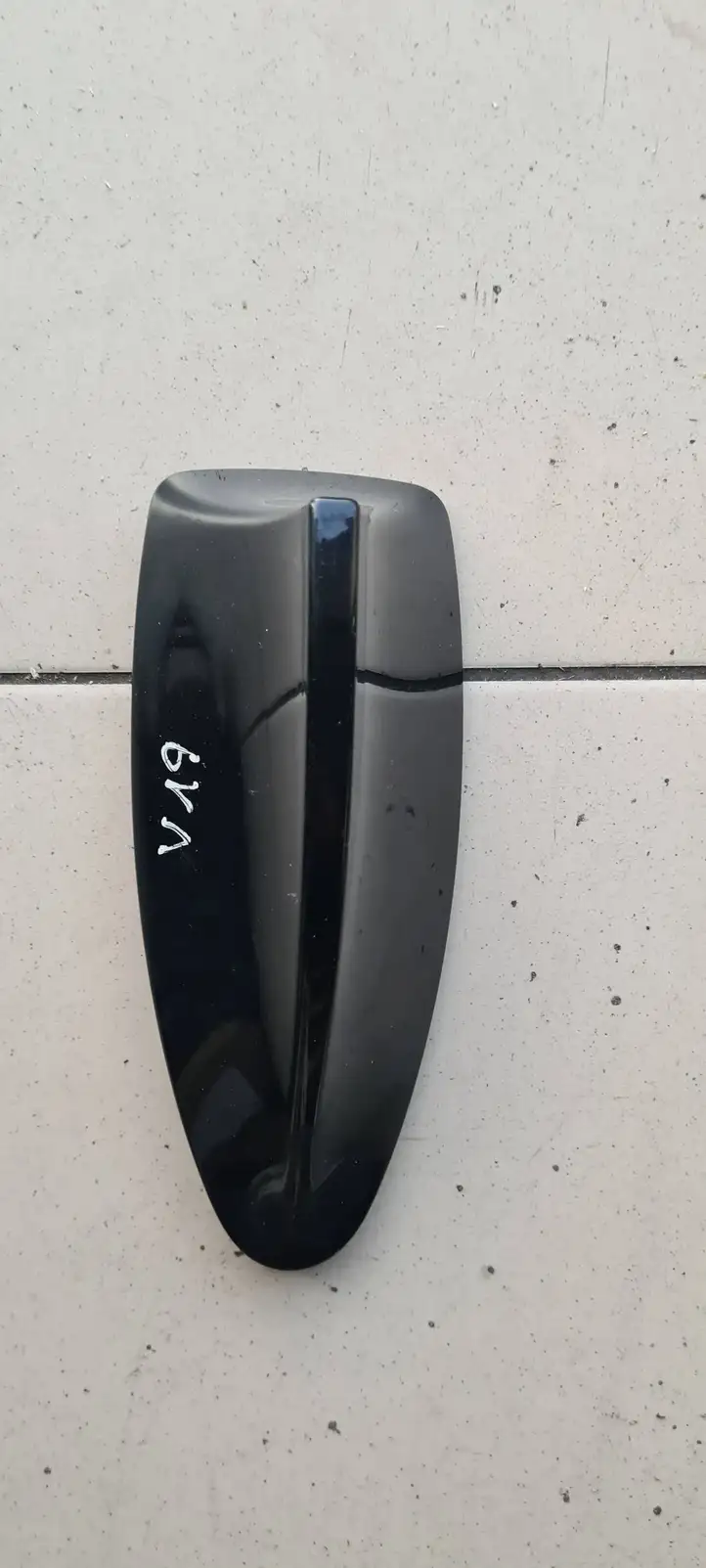 BMW 7 F01 (2008 - 2016) 9175355 Крышка GPS-антенны — фото 2
