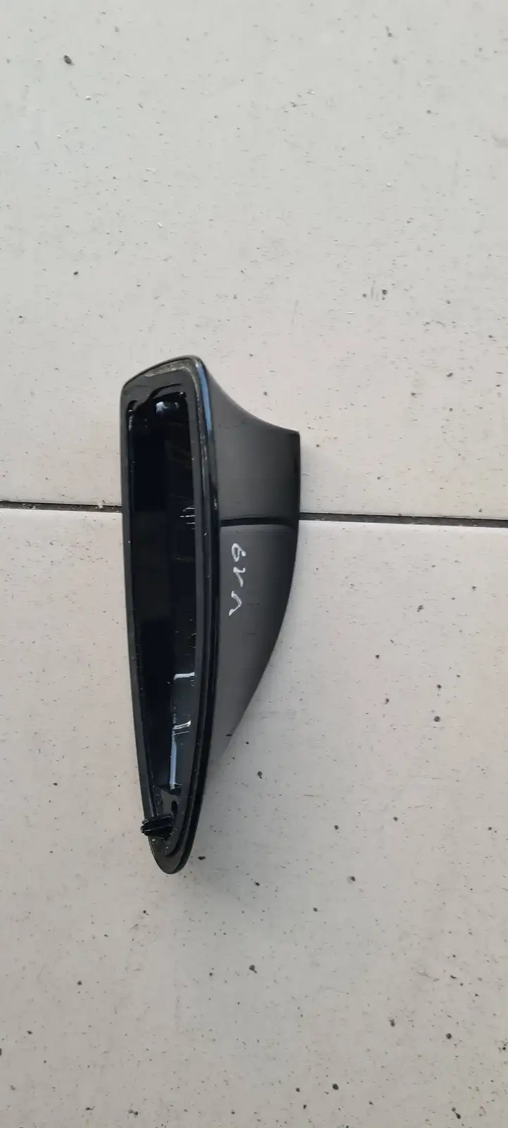 BMW 7 F01 (2008 - 2016) 9175355 Крышка GPS-антенны — фото 4