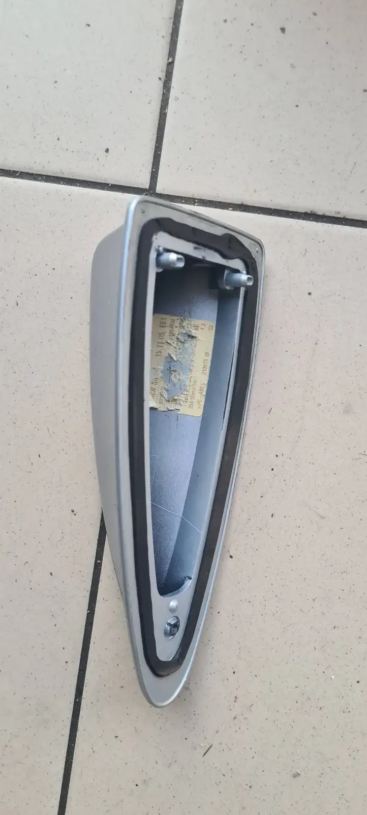 BMW 5 E60 E61 (2004 - 2010) 6016875 Крышка GPS-антенны — фото 2