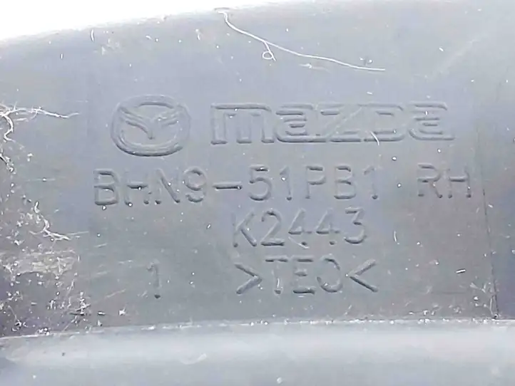 Mazda 3 II (2013 - 2017) BHN951PB1 Накладка крыла — фото 4