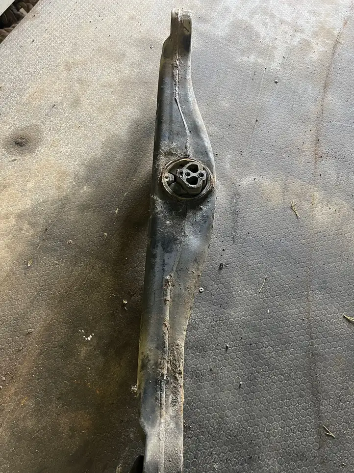 Porsche Cayenne (9PA) (2002 - 2010) Крепежная балка — фото 3