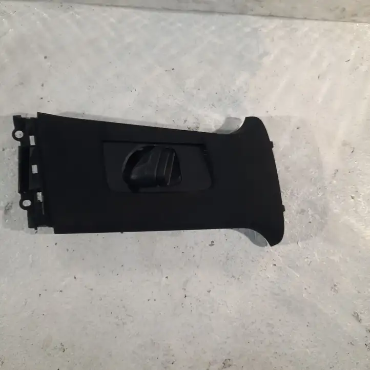Toyota RAV 4 (XA40) (2012 - 2018) 7325533020 Верхняя обшивка стойки B — фото 1