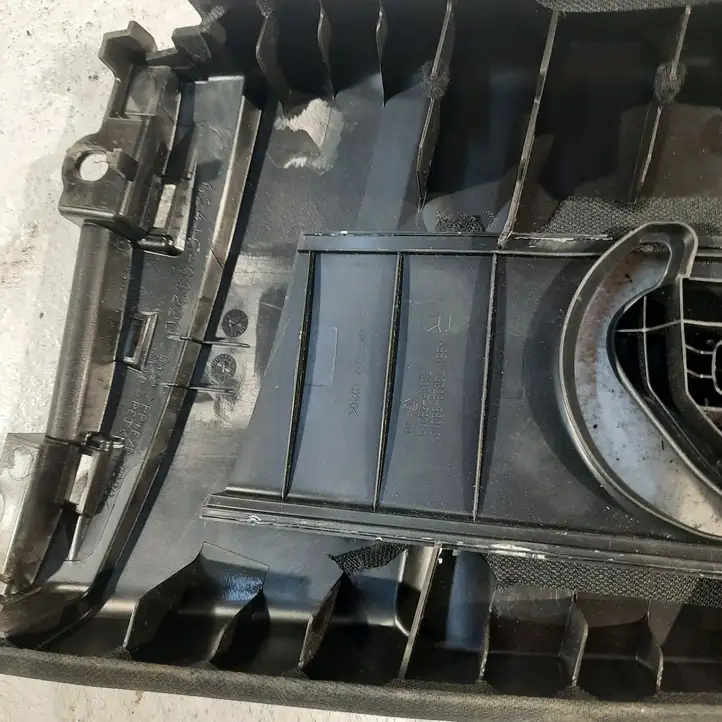 Toyota RAV 4 (XA40) (2012 - 2018) 7325533020 Верхняя обшивка стойки B — фото 7