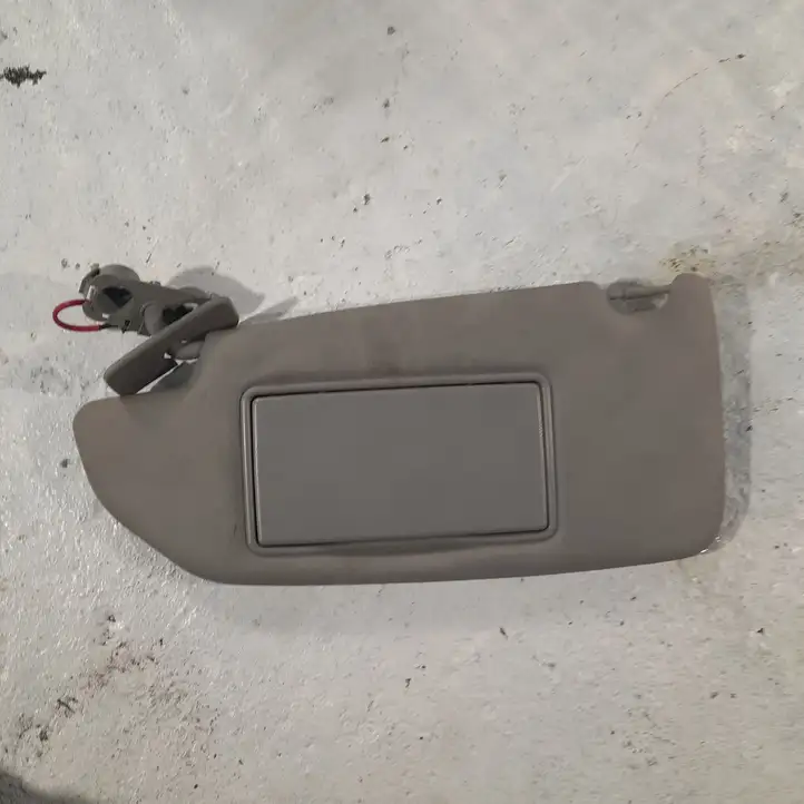 Volvo XC70 (2000 - 2004) 3572 Солнцезащитный козырек — фото 1