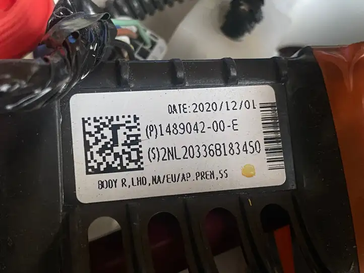 Tesla Model Y (2019 - 2024) 148904200E Правый жгут проводов салона — фото 5