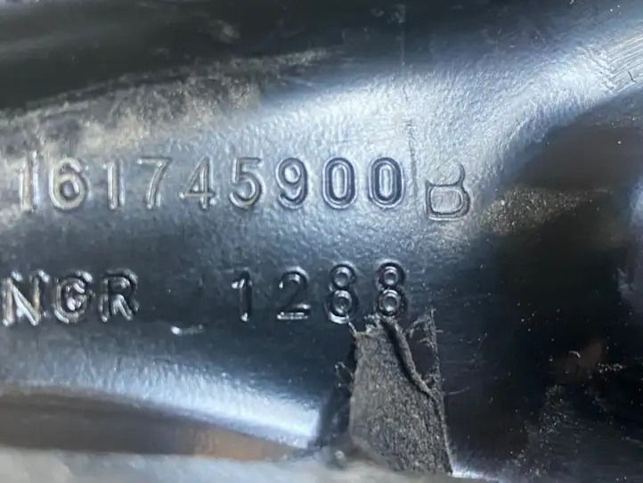 Tesla Model S (2021 - ) 161745900B Другая часть кузова — фото 3