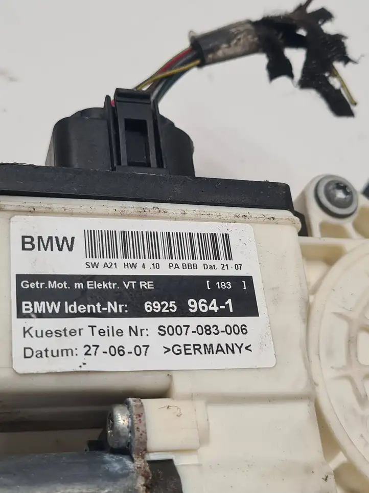 BMW X3 E83 (2003 - 2010) 69259641 Мотор стеклоподъемника передний — фото 8