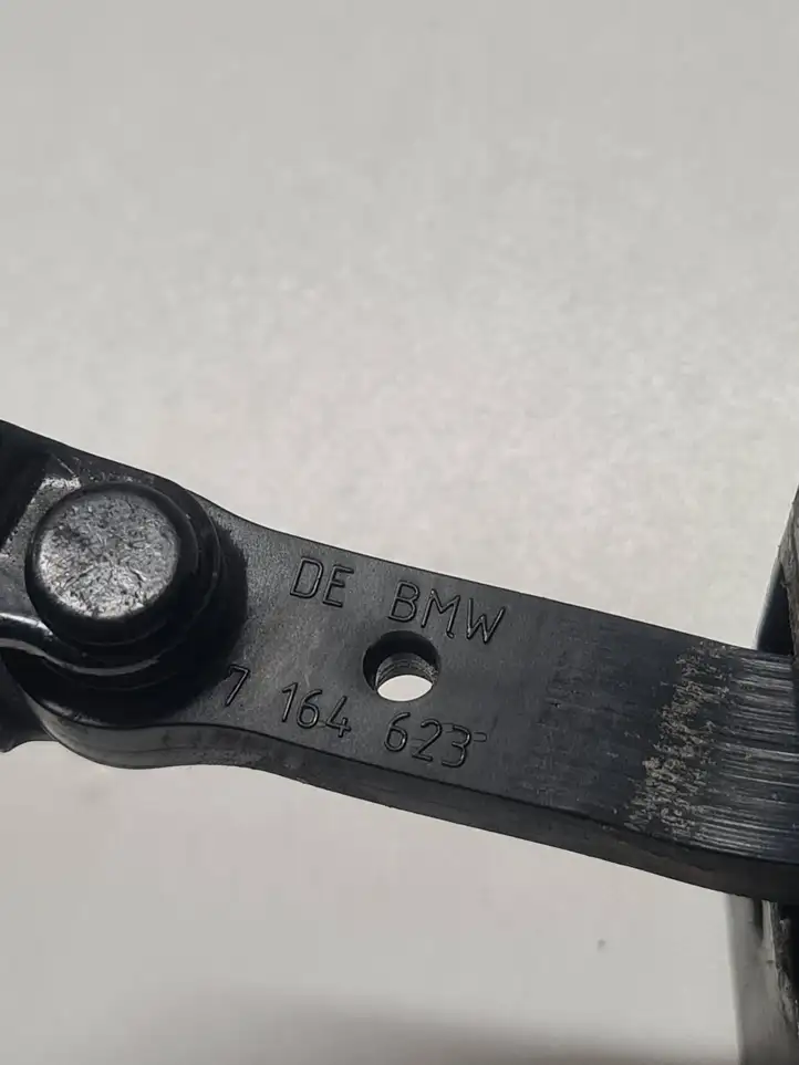 BMW 1 E82 E88 (2007 - 2014) 7164623 Ограничитель двери передней — фото 5