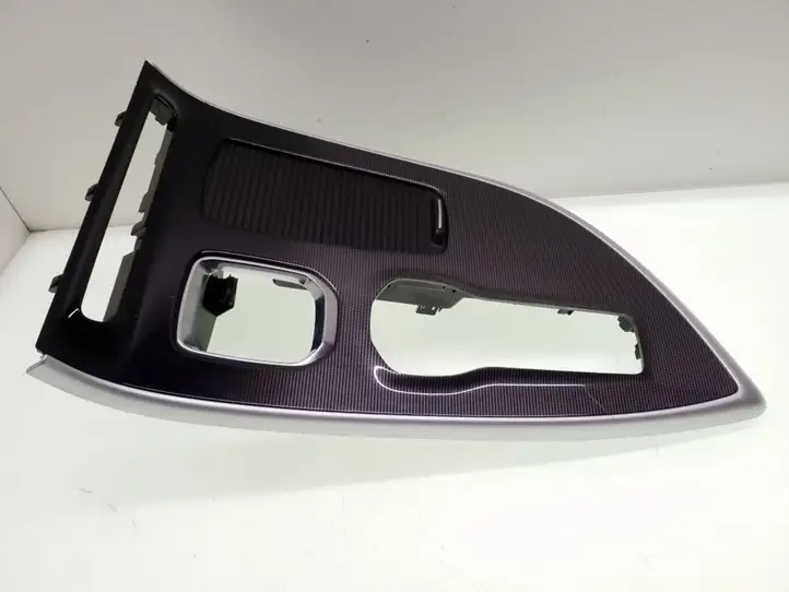 Renault Espace - Grand espace V (2014 - 2019) Другая деталь консоли (туннеля) — фото 2
