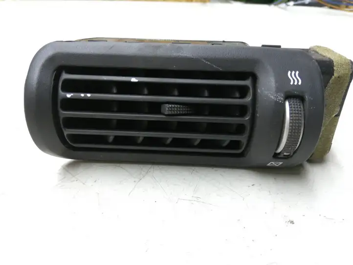 Hyundai Santa Fe (2005 - 2009) 970502B000 Боковой воздушный дефлектор — фото 1