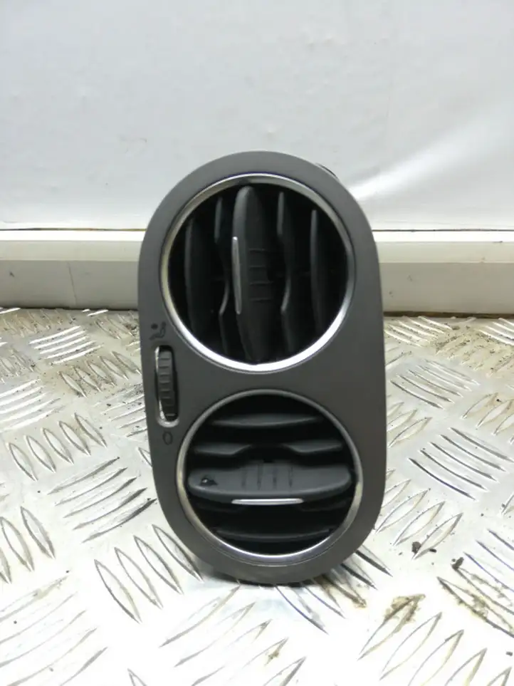 Volkswagen Tiguan (2007 - 2011) 5M0819796A Боковой воздушный дефлектор — фото 1