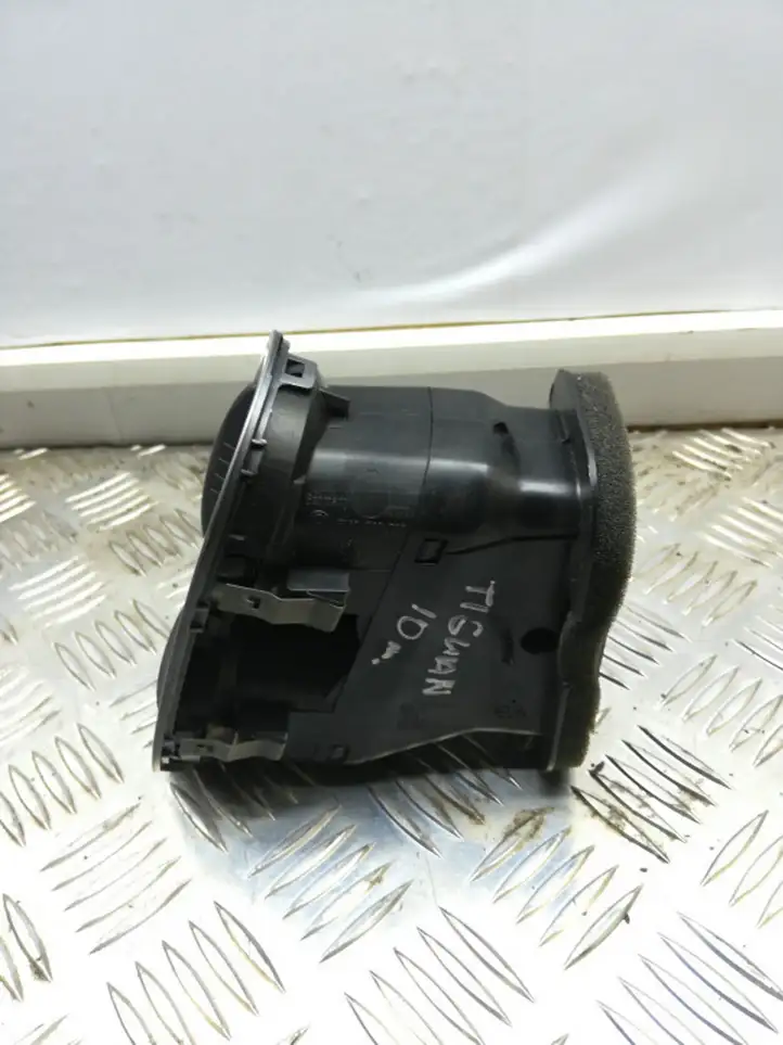 Volkswagen Tiguan (2007 - 2011) 5M0819796A Боковой воздушный дефлектор — фото 2