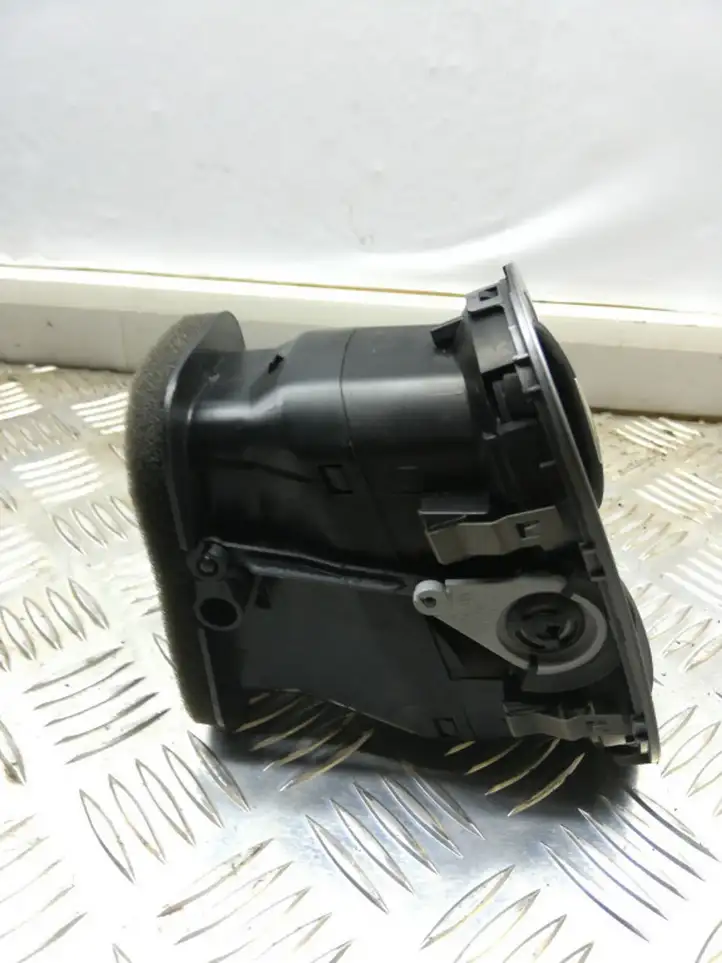 Volkswagen Tiguan (2007 - 2011) 5M0819796A Боковой воздушный дефлектор — фото 3