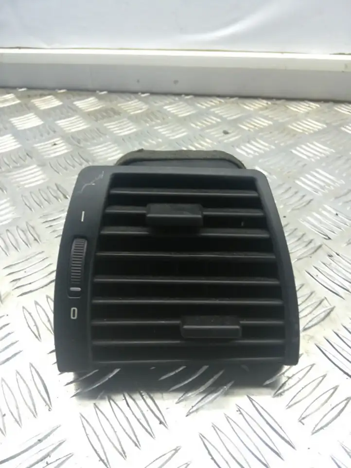 BMW X5 E53 (1999 - 2006) 64228402216 Боковой воздушный дефлектор — фото 1