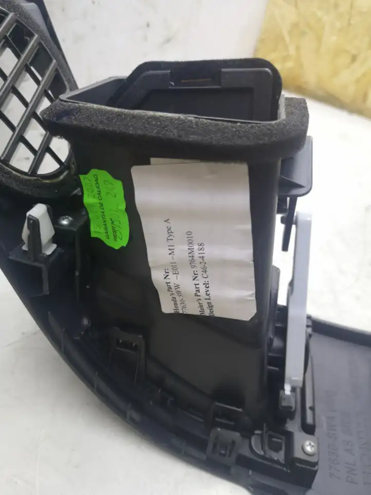 Honda CR-V (2006 - 2009) 77630SWWE011M1 Боковой воздушный дефлектор — фото 3