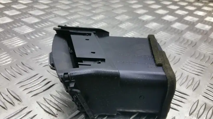 Toyota Corolla Verso AR10 (2004 - 2009) 6556444010 Боковой воздушный дефлектор — фото 3