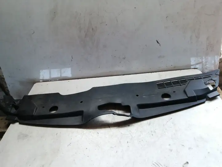 Toyota Corolla Verso AR10 (2004 - 2009) 532890F010 Облицовка радиатора — фото 1
