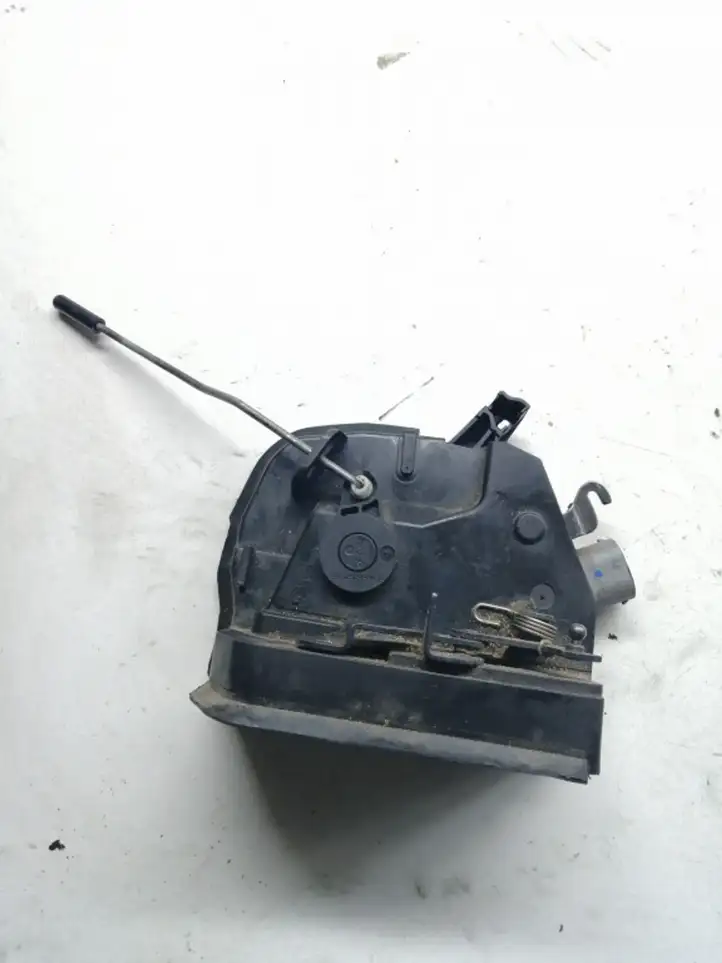 BMW X5 E53 (1999 - 2006)  8402602 Замок задней двери