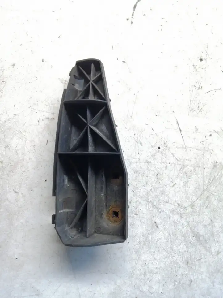 Toyota Corolla Verso AR10 (2004 - 2009) 525620F010 Кронштейн заднего бампера — фото 3