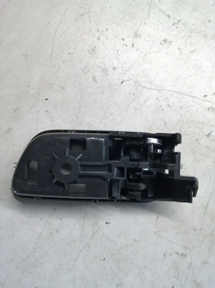 Toyota Corolla Verso AR10 (2004 - 2009) 692050F010 Внутренняя ручка двери — фото 3