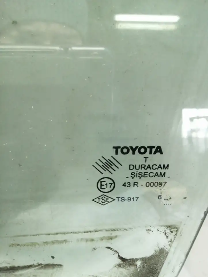 Toyota Corolla Verso AR10 (2004 - 2009) Стекло задней двери — фото 2