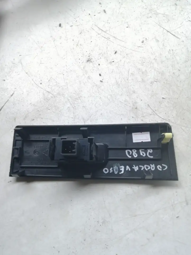 Toyota Corolla Verso AR10 (2004 - 2009) 742320F030 Блок кнопок стеклоподъемников — фото 3