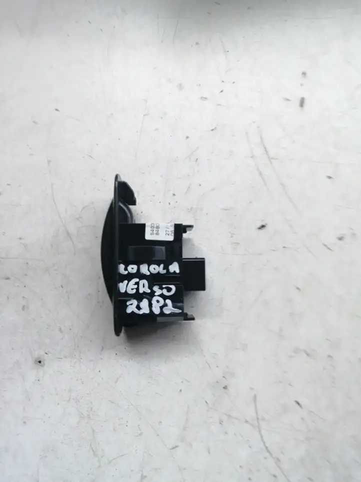 Toyota Corolla Verso AR10 (2004 - 2009) 848010F030 Блок кнопок стеклоподъемников — фото 2