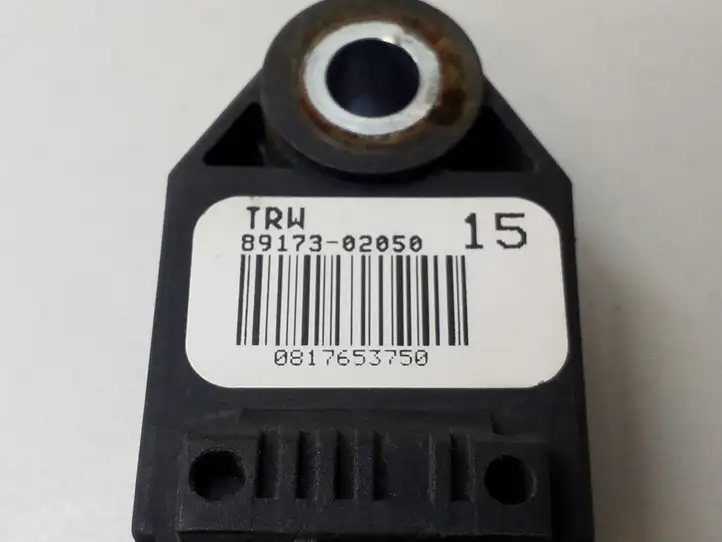 Toyota Auris 150 (2006 - 2012) 8917302050 Датчик удара SRS — фото 3
