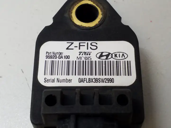 Kia Ceed (2006 - 2010) 959200A100 Датчик удара SRS — фото 2
