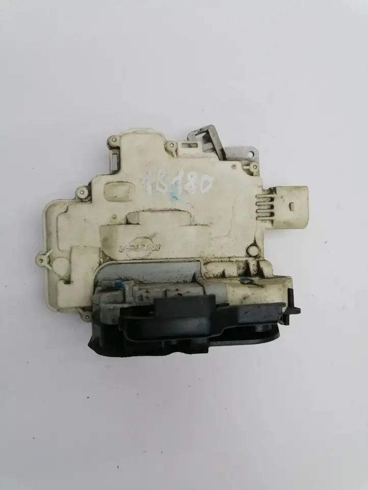 Audi A4 S4 B7 8E 8H (2004 - 2009) 8E0839016 Замок задней двери — фото 3