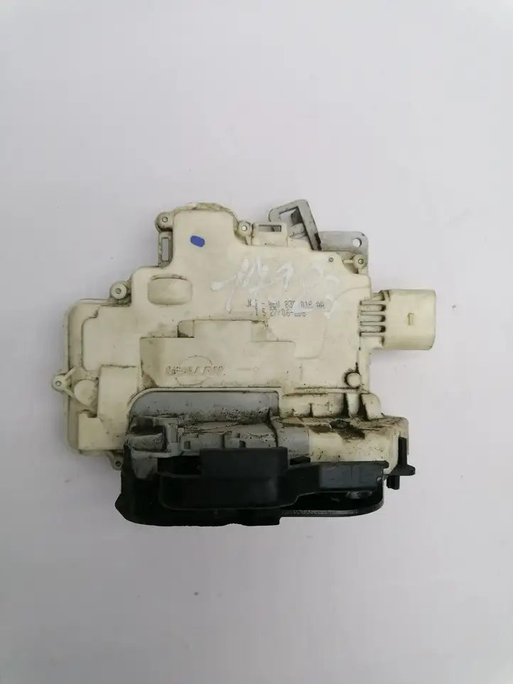 Audi A4 S4 B7 8E 8H (2004 - 2009) 8E0839016 Замок задней двери — фото 2