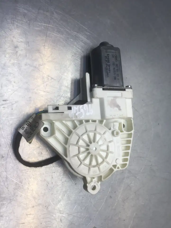 Audi A6 S6 C6 4F (2004 - 2008) 8K0959801 Стеклоподъемник задней двери — фото 3