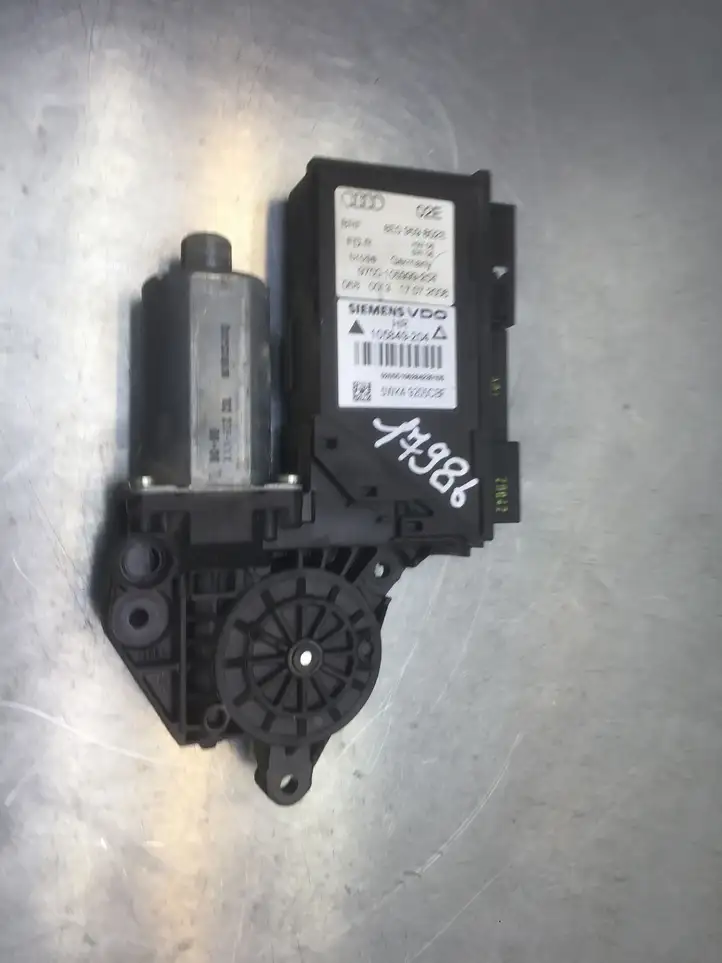 Audi A4 S4 B7 8E 8H (2004 - 2009) 8E0959802 Стеклоподъемник задней двери — фото 1