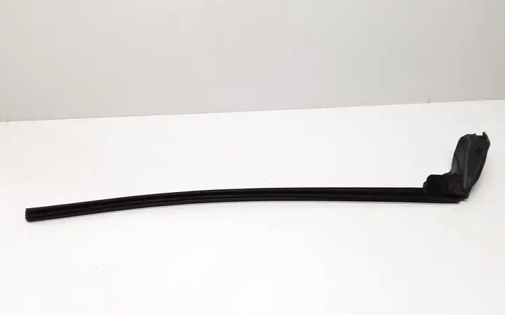 BMW 3 E92 E93 (2005 - 2014) 7187083 Уплотнитель стекла передней двери — фото 3